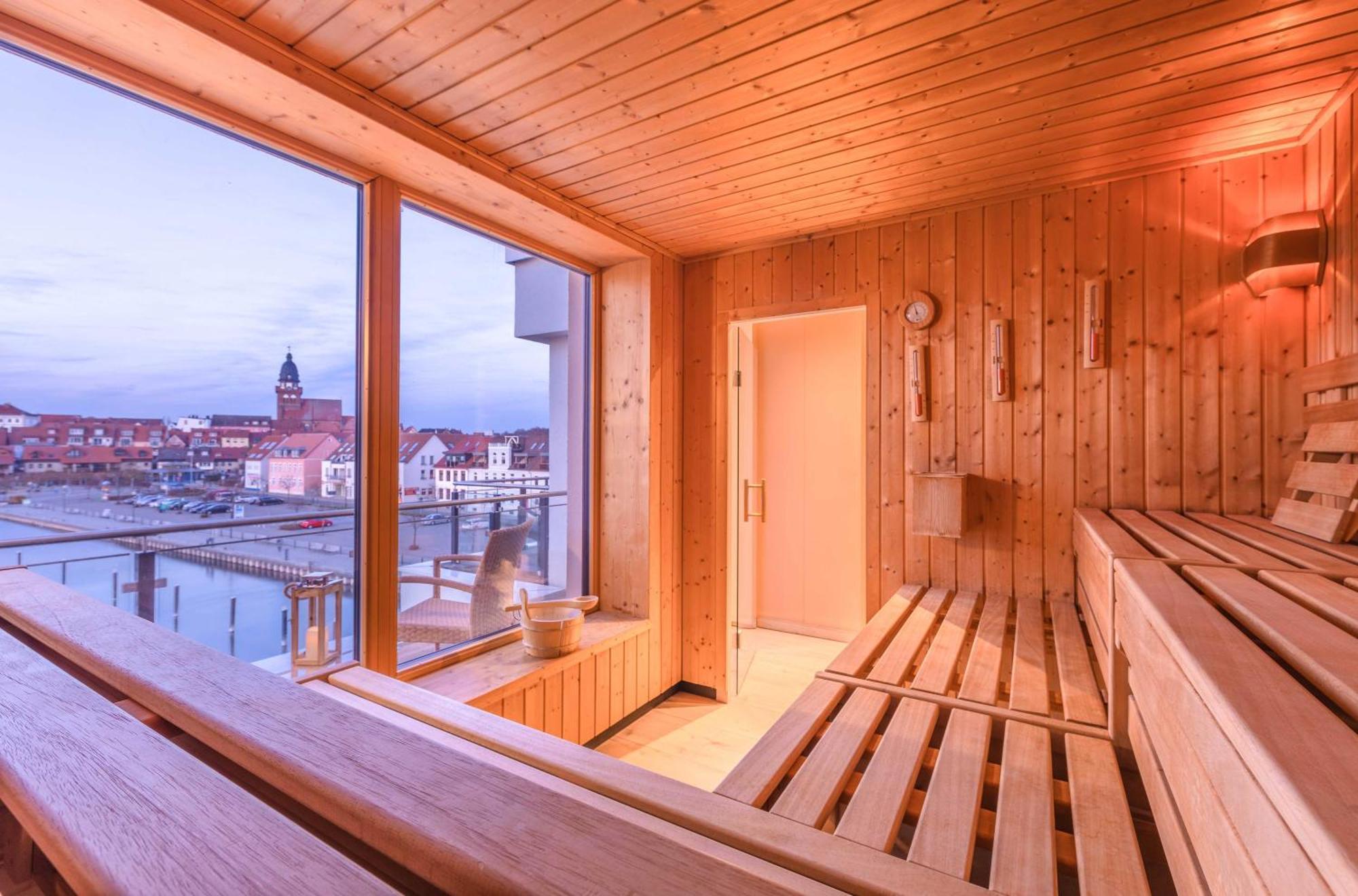 Atlantica - Apartment In Der Hafenresidenz Mit Wellness & Mueritzblick Waren  Luaran gambar